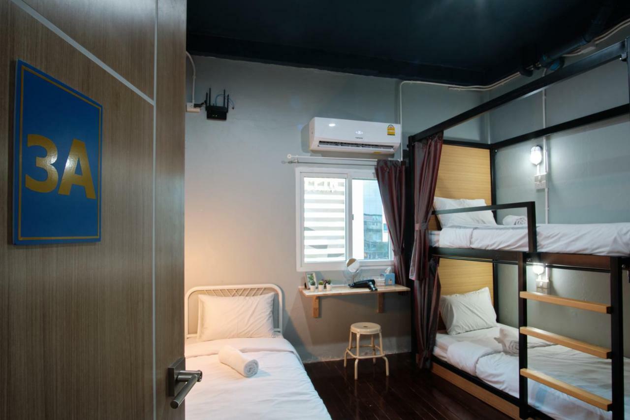 Private Stay Hostel Bangkok Esterno foto